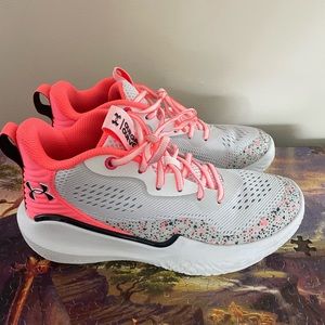 Girls Under Armour basketball sneakers